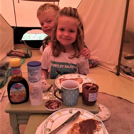 Rent-a-fairytale Tent 